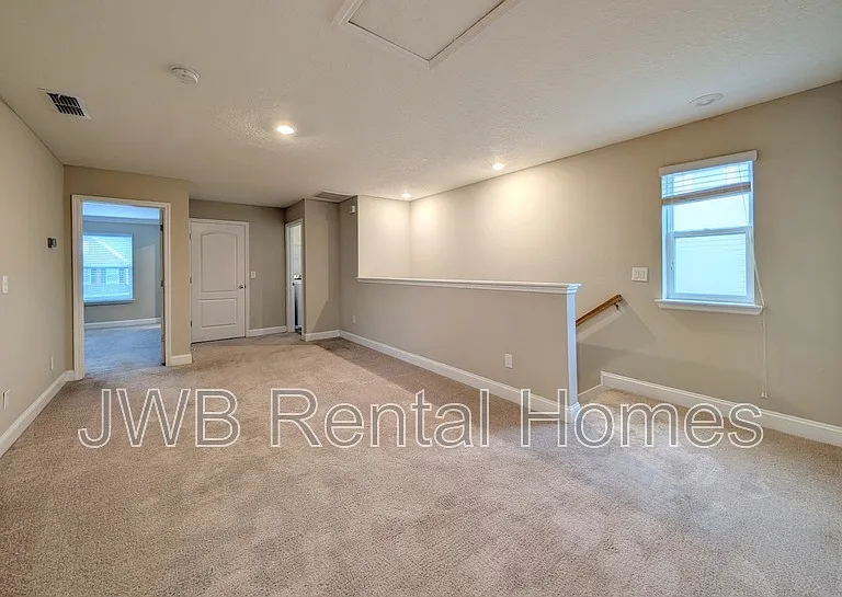 95 Silver Creek Pl — Photo 6