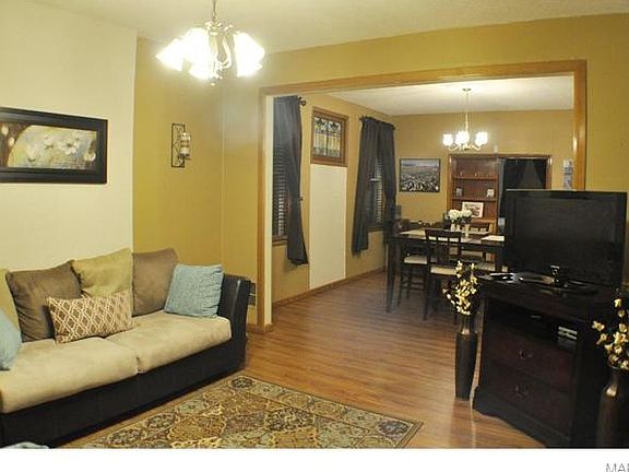 2nd image of 4962 Itaska St