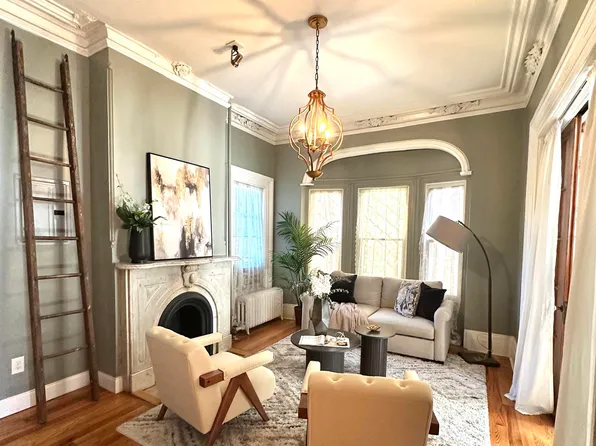 70 Reservoir Ave, Jersey City, NJ 07307