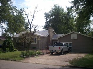 38 Oak St #SR, Farmington, MO 63640