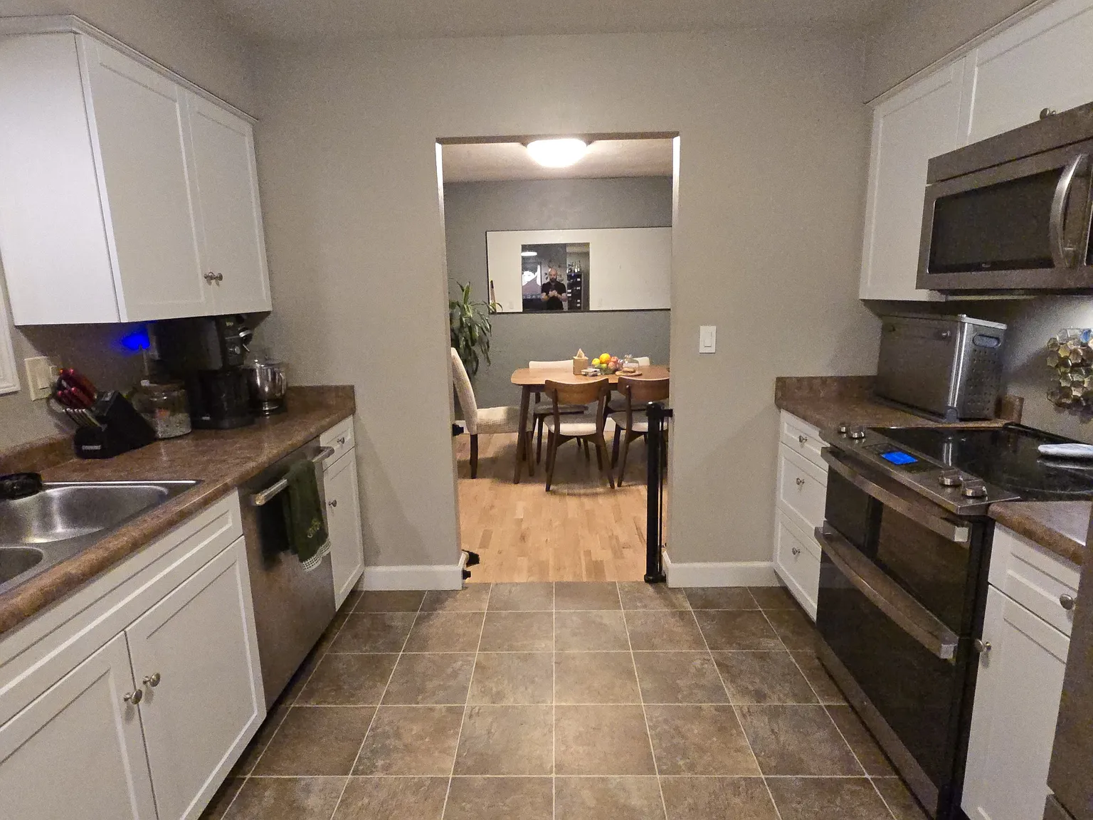 3 bed, 1328 sqft, $2,600 — Photo 3