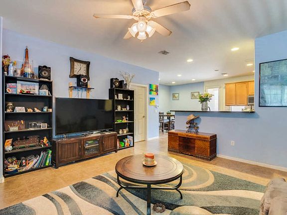 4th image of 6461 W Wolf Valley Way