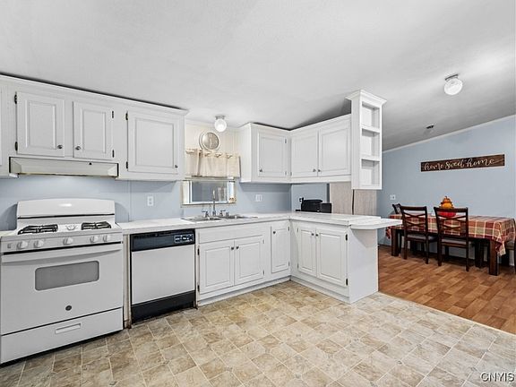 5th image of 17 Factory St