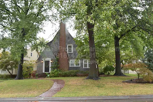 255 E 27th Pl S Photo 1
