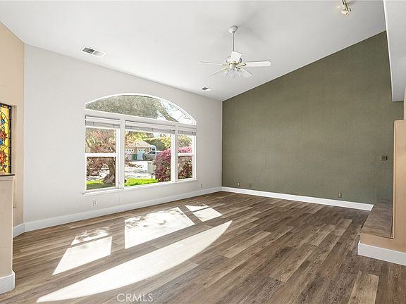 4th image of 378 Picholine Way
