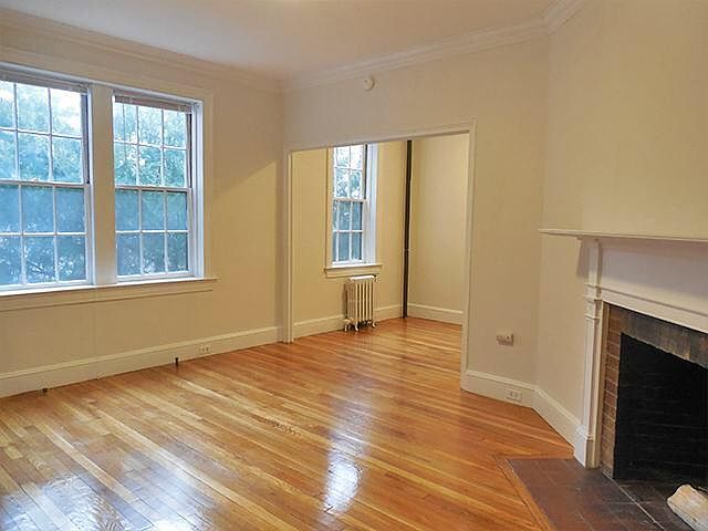 2nd image of 13 Chauncy St #610