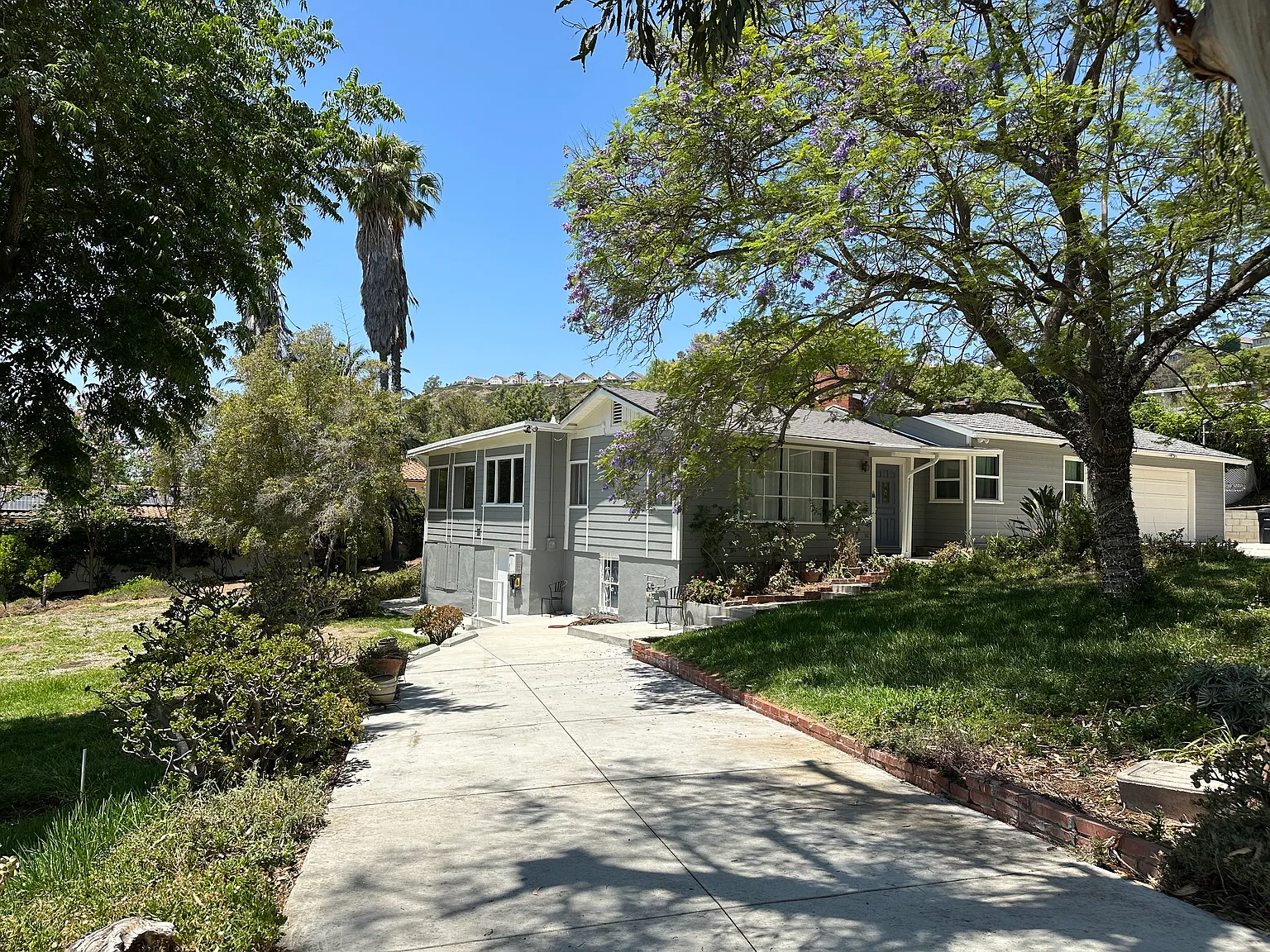 2 bed, 1.5 bath, 1325 sqft, $3,950 — Photo 2