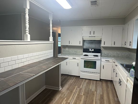 2nd image of 417 Aimee Dr