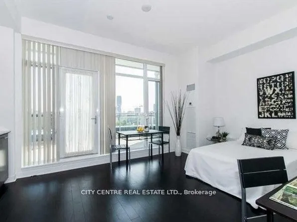 365 Prince Of Wales Dr #1801, Mississauga, ON L5B 0G6