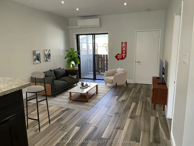 14 Rosemount Ave #MAIN — Photo 6