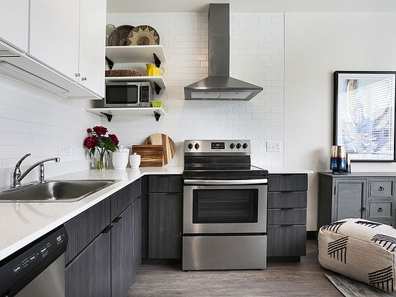 4th image of 3785 Yates St #197e1a297