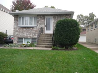 539 N Evergreen Ave, Elmhurst, IL 60126