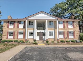 29241 Hayes Rd APT 13, Warren, MI 48088
