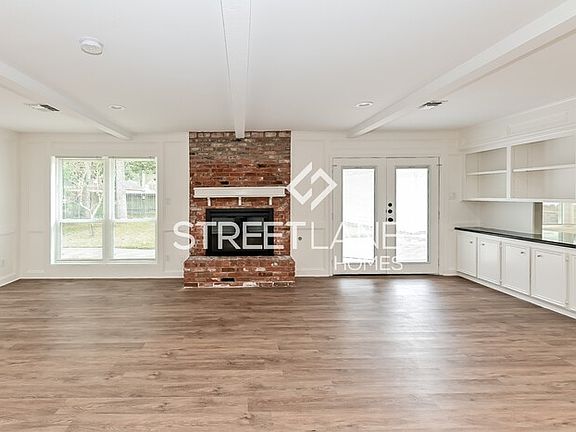 3rd image of 5519 Grosvenor Sq