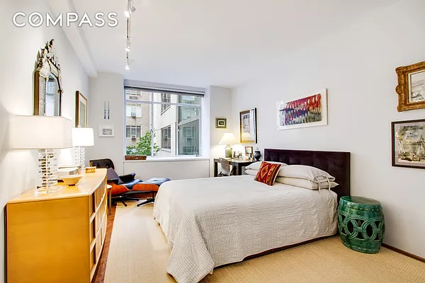 Sold by Compass | media 6