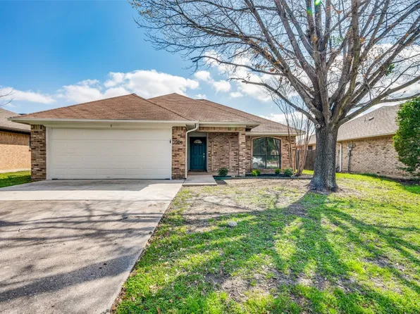7908 Pebblebrook Dr, Watauga, TX 76148