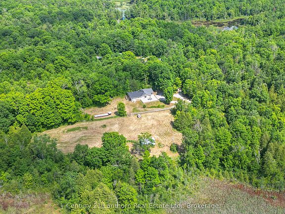 2nd image of 932 Hunt Club Rd
