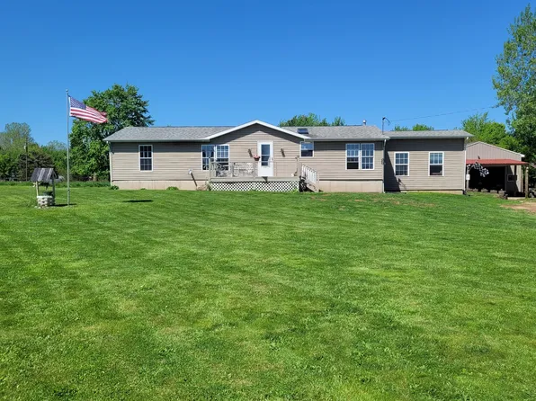 4908 Brookfield Rd, Charlotte, MI 48813