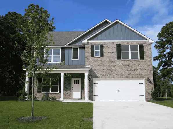 725 Spruce Cir, Calera, AL 35040