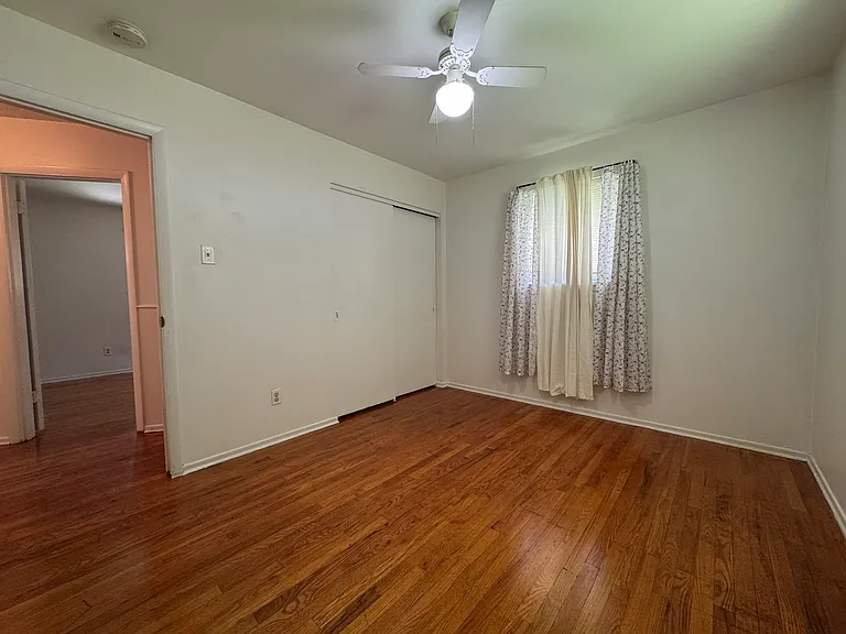 10 Shumate Ave — Photo 8