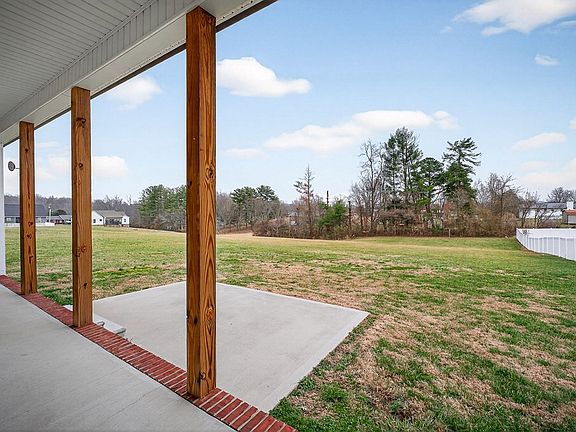 5th image of 2545 Bowser Rd