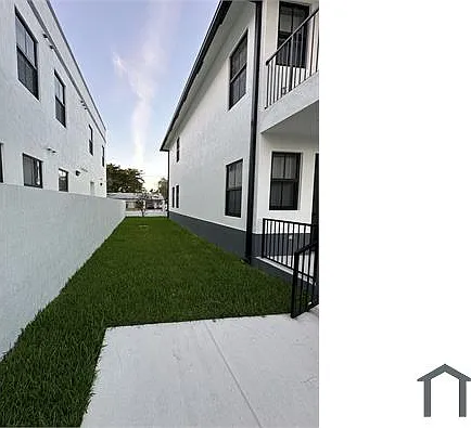 10570 SW 177th St — Photo 38