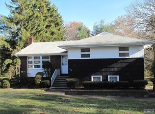 126 Spring Valley Rd, Oradell, NJ 07649