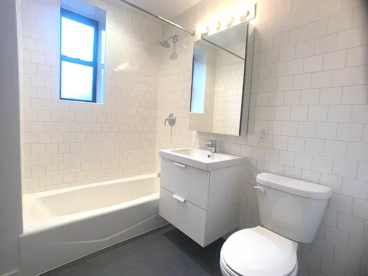 Rented by Bohemia Realty Group | media 18