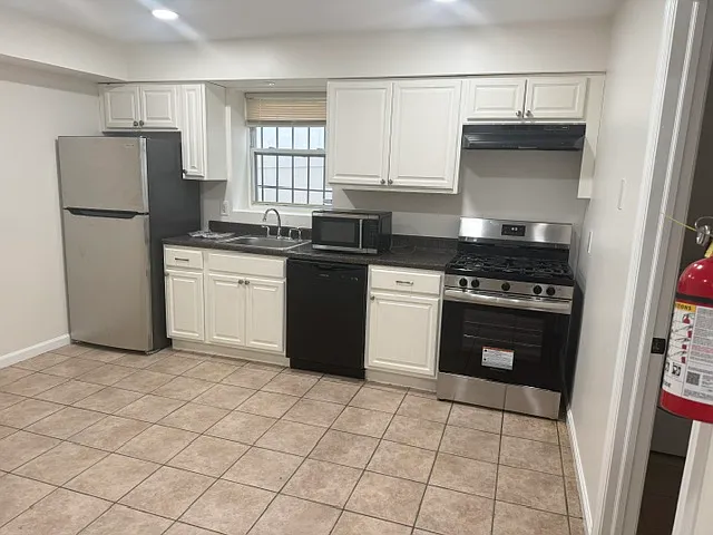 87 Chadwick Ave #1 — Photo 3