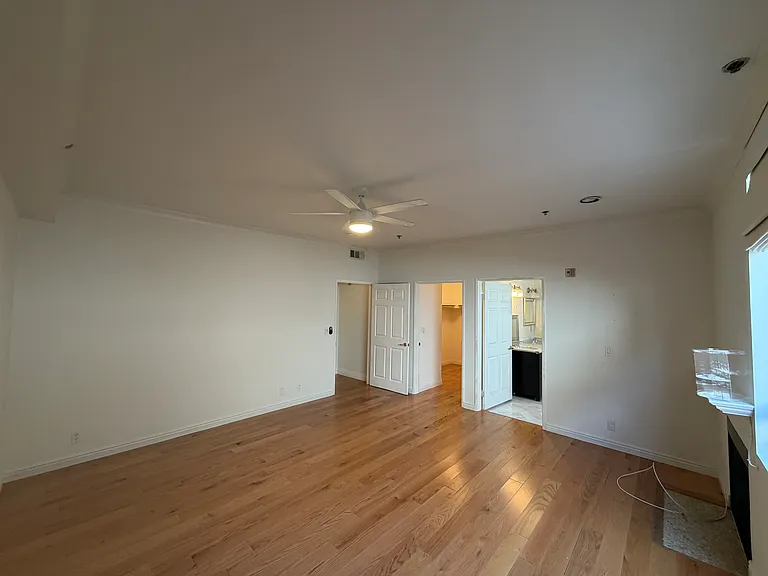 1238 S Holt Ave #2 — Photo 22