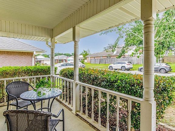 5th image of 1204 Greystone Ln