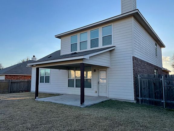 2nd image of 4328 Hidden Park Dr