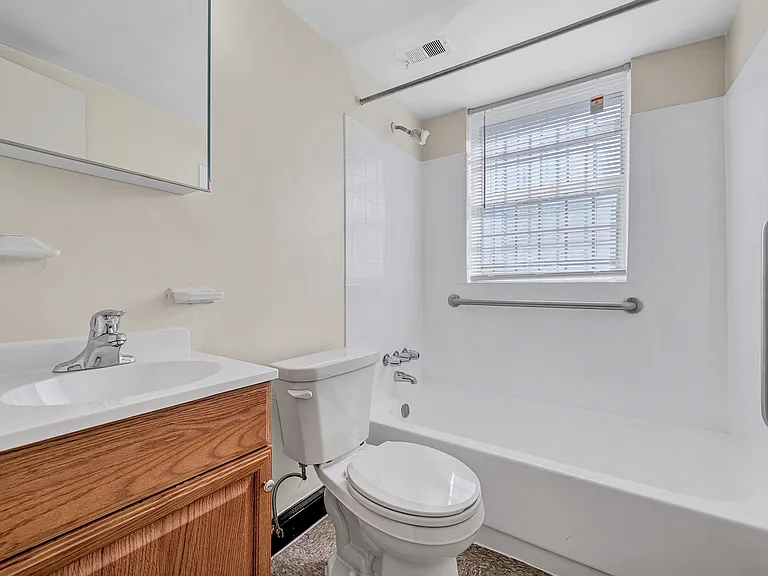 Brookland Manor — Photo 24