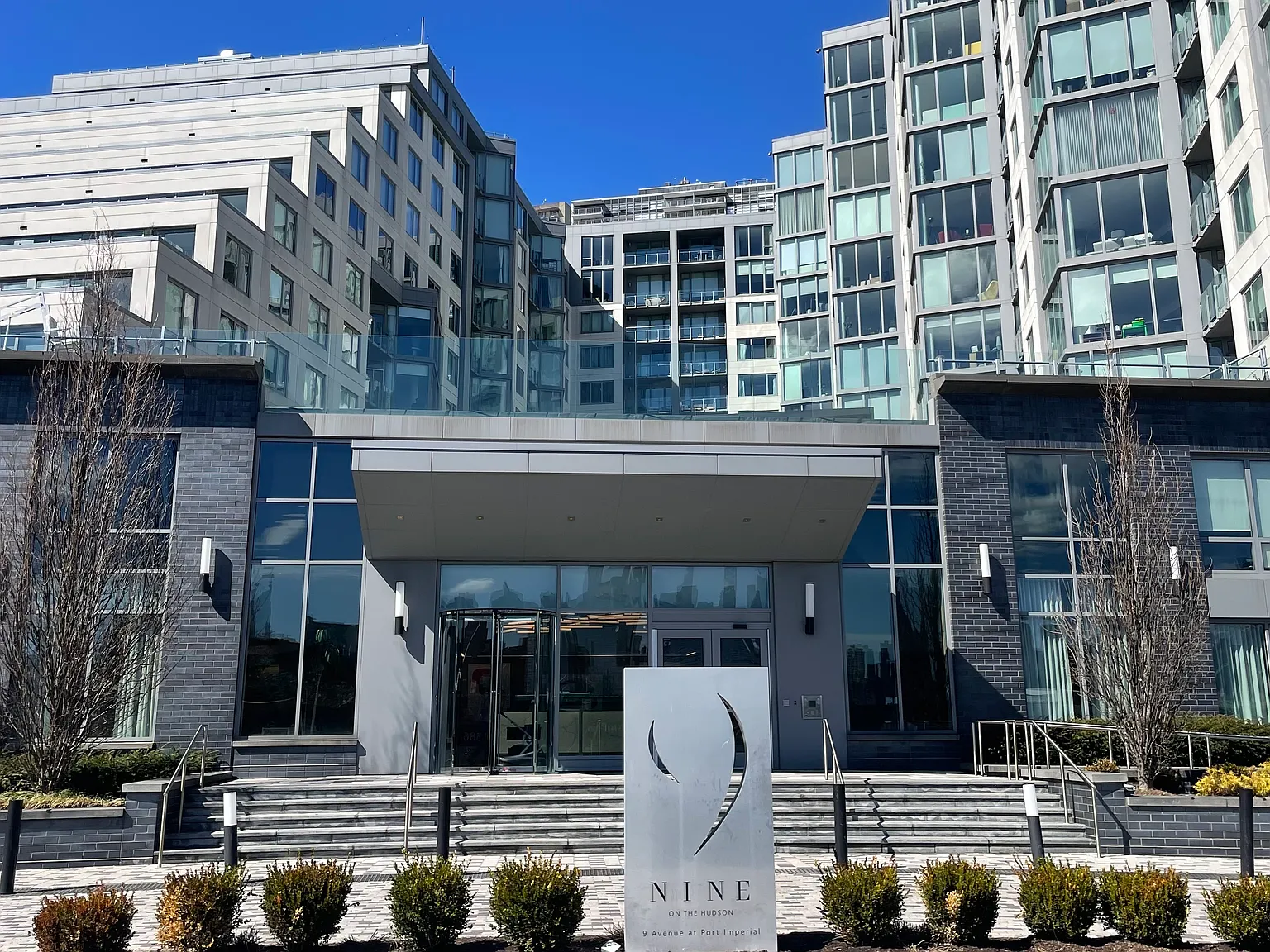 2 bed, 1425 sqft, $6,700 — Photo 1