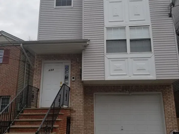 488 S 18th St, Newark, NJ 07103