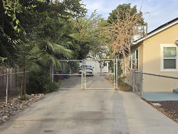 4th image of 307 N Orange Avenue
