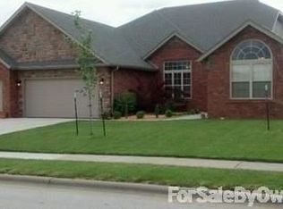 514 E Lombardy Dr, Republic, MO 65738