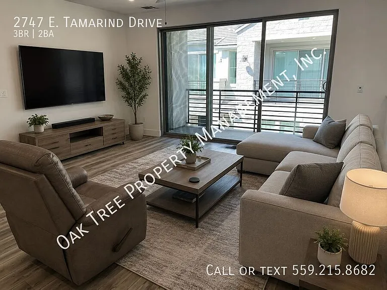 2747 E Tamarind Dr — Photo 11