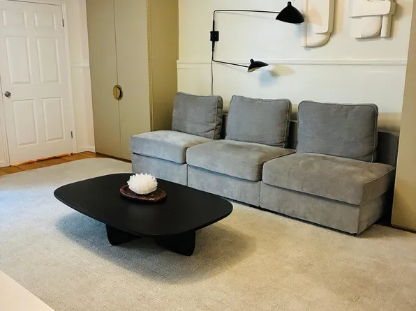 41 West 69th Street image 1 of 17