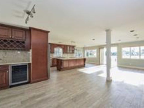 2nd image of 101 W Shore Dr