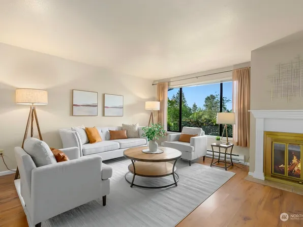 12424 74th Lane S #12, Seattle, WA 98178