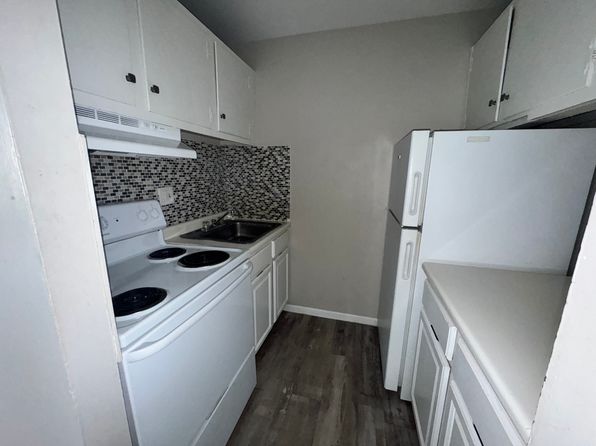 215 Washington St #417