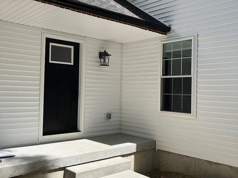 2122 Hanover Blvd — Photo 1