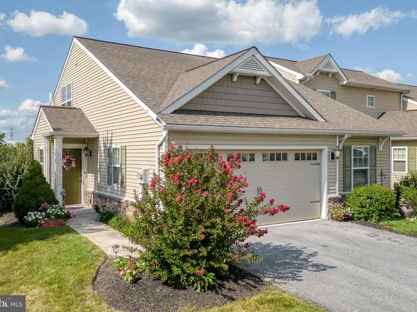 617 Cromwell Cir, Willow Street, PA 17584