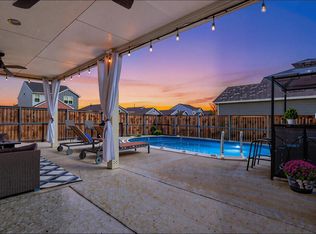 101 Magnum Force Dr #101, Jarrell, TX 76537