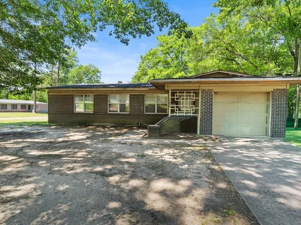 104 Park Cir, Texarkana, TX 75503