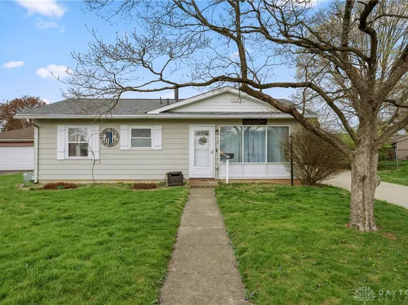 423 Ackerman Pl, Xenia, OH 45385