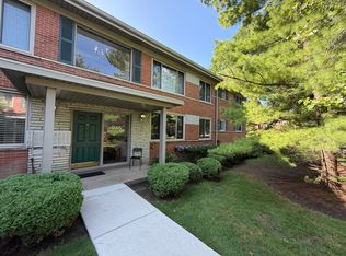 946 N Adams Rd Unit 3, Birmingham, MI 48009