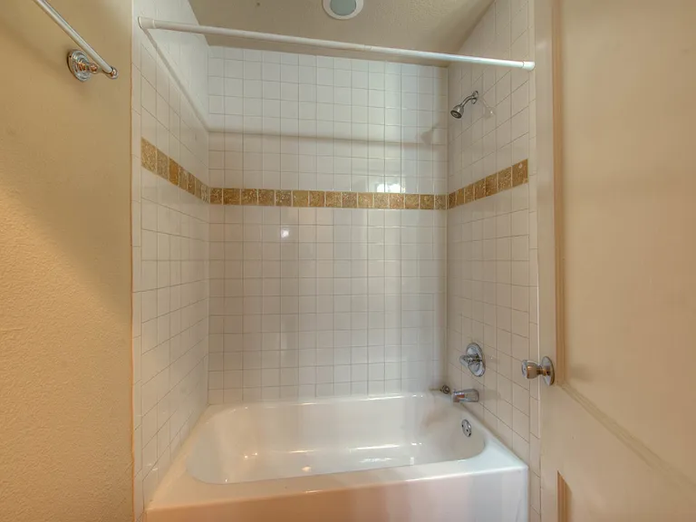 4805 Evans Avenue — Photo 13