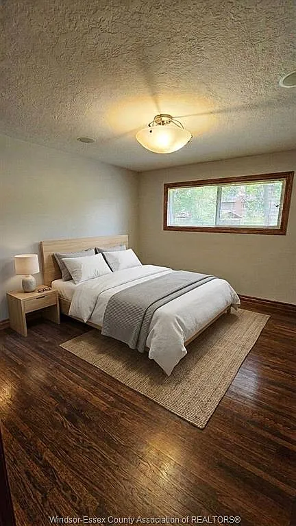4 bed, 2.5 bath, $2,600 — Photo 2